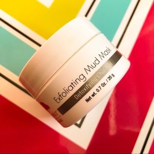 💜3 for $10! TREE HUT Charcoal Mud Mask